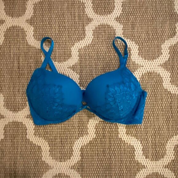 Victoria’s Secret bra, bombshell plunge size 36C - Picture 1 of 6